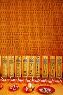 Altar Prints: Altar, Kek Lok Si Temple in Penang, Malaysia, Southeast Asia, Asia