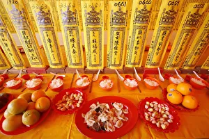Altar Prints: Altar, Kek Lok Si Temple in Penang, Malaysia, Southeast Asia, Asia