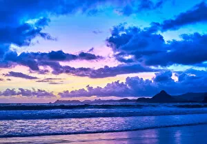 Moody Sky Gallery: Amazing twilight on Selong Belanak Beach