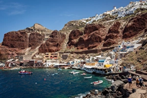 Ammoudi Bay (Amoudi) at the bottom of the steps below Oia, Santorini, Cyclades, Greek Islands