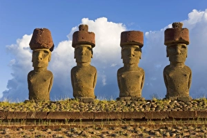 Images Dated 17th March 2008: Anakena beach, monolithic giant stone Moai statues of Ahu Nau Nau, four of which have topknots