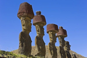 Images Dated 16th March 2008: Anakena beach, monolithic giant stone Moai statues of Ahu Nau Nau, four of which have topknots
