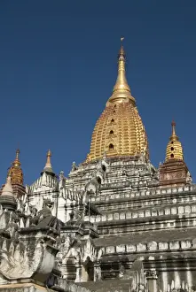 Traditionally Myanmarian Prints: Ananda Pahto, Bagan (Pagan), Myanmar (Burma), Asia