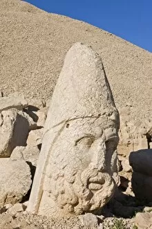 Ancient carved stone heads of the gods, head of Zeus, Nemrut Dagi (Nemrut Dag)
