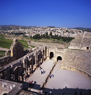 Jerash Prints: Ancient Roman Oval Forum, Jerash, Decapolis, Jordan
