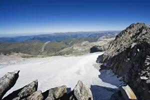 Images Dated 21st August 2010: Aneto glacier, below Pico de Aneto at 3404m the highest peak in the Pyrenees
