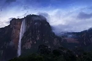 Images Dated 3rd December 2010: Angel Falls at dawn, Canaima National Park, UNESCO World Heritage Site