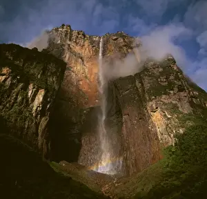 Venezuela Prints: Angel Falls and Mount Auyantepui (Auyantepuy) (Devils Mountain), Tepuis