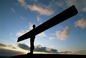 Newcastle Upon Tyne Collection: Angel of the North statue, Newcastle upon Tyne, Tyne and Wear, England