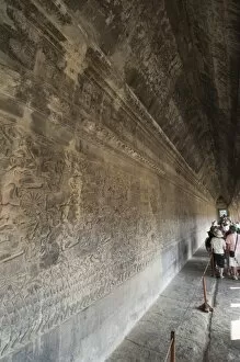 Images Dated 16th January 2008: Angkor Wat temple, 12th century, Khmer, Angkor, UNESCO World Heritage Site