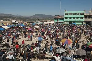 Images Dated 27th March 2009: Animal market at San Francisco El Alto, Guatemala, Central America