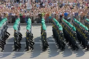 Images Dated 24th August 2008: Annual Independence Day parade along Khreshchatyk Street and Maidan Nezalezhnosti