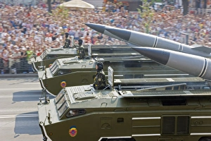 Images Dated 24th August 2008: Annual Independence Day parade along Khreshchatyk Street and Maidan Nezalezhnosti