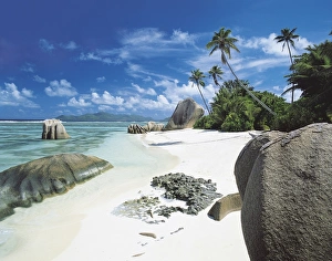 Images Dated 7th December 2007: Anse Source D argent, La Digue, Seychelles
