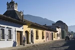 Images Dated 22nd January 2010: Antigua, UNESCO World Heritage Site, Guatemala, Central America