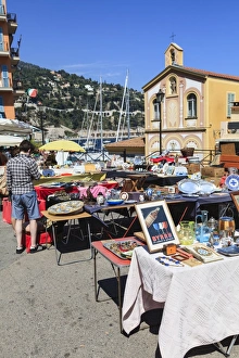 Customer Prints: Antique and bric-a-brac market
