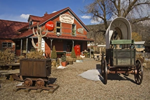 Rocky Mountain Prints: Antique store in El Jebel