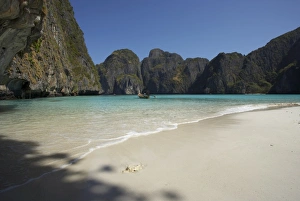 Ao Maya, Ko Phi Phi Leh