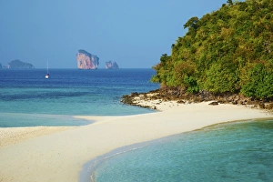 Ao Phra Nang Bay Prints: Ao Phra Nang Bay, Ko Tub Island, Krabi Province, Thailand, Southeast Asia, Asia