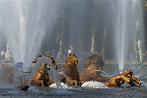 Images Dated 30th November 2007: Apollo and his horses, Apollo Basin, Chateau de Versailles, France, Europe