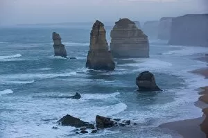 Images Dated 22nd October 2008: The Twelve Apostles, Great Ocean Road, Victoria, Australia, Pacific
