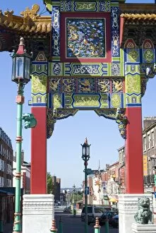 Images Dated 24th June 2009: Arch at the entrance of Chinatown, Liverpool, Merseyside, England, United Kingdom, Europe