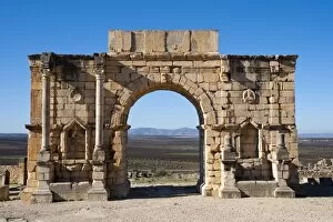 Images Dated 11th November 2009: Arch in the Roman city of Volubilis, Morocco, North Africa, Africa