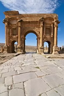 Images Dated 31st October 2010: Arch of Trajan, in the Roman ruins, Timgad, UNESCO World Heritage Site