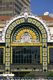Euskadi Prints: Architectural detail of deco style above the entrance
