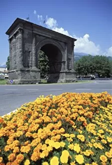 Images Dated 6th January 2010: Arco D Augusto, Aosta, Valle d Aosta, Italy, Europe