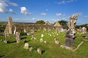 Munster Gallery: Ardmore church and graveyard, County Waterford, Munster, Republic of Ireland, Europe