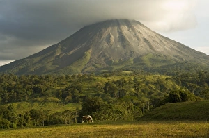Costa Rica Gallery: Arenal Volcano near La Fortuna, Costa Rica