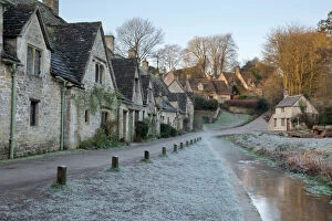 Typically English Gallery: Arlington Row Cotswold stone cottages on frosty morning, Bibury, Cotswolds, Gloucestershire