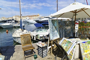 Art for sale by the harbour, Saint Tropez, Var, Cote d Azur, Provence, France, Europe