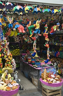 Images Dated 24th April 2008: Artisans Market, San Miguel de Allende (San Miguel), Guanajuato State, Mexico