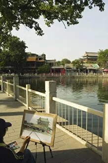 Images Dated 10th January 2000: An artist painting at Houhai Lake, Beijing, China, Asia