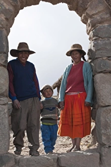 Images Dated 15th October 2009: Atuncolla, Peru, South America