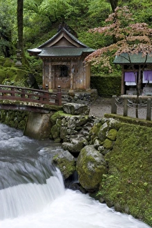 Images Dated 27th April 2009: Auxillary shrine at Eiheiji Temple, headquarters of the Soto sect of Zen Buddhism