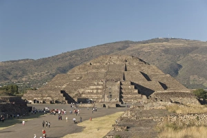 The Avenue of the Dead with the Pyramid of the Moon in the background, Archaeological Zone of Teotihuacan, UNESCO World Heritage Site, Mexico The Avenue of the Dead with the Pyramid of the Moon in the background, Archaeological Zone of Teotihuacan, UNESCO World Heritage Site, Mexico