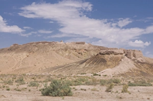 Images Dated 7th August 2009: Ayaz Qala, old fortress, Karakalpakstan, Uzbekistan, Central Asia