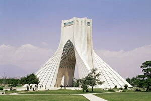 Images Dated 2nd August 2008: Azadi Tower