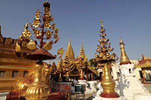 Images Dated 27th December 2007: Bagan, Myanmar, Asia