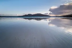 Bagh a Deas (South Beach), with the uninhabited island of Sandray in the distance