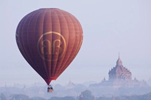 Bagan Prints: Balloon and Su-la-ma-ni Pahto, Bagan (Pagan), Myanmar (Burma), Asia