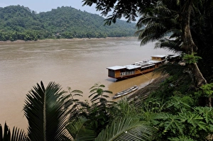 Mekong Prints: Banks of the Mekong River, Luang Prabang, Laos, Indochina, Southeast Asia, Asia