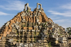 Baphuon Temple in Angkor Thom, Angkor, UNESCO World Heritage Site, Siem Reap Province, Cambodia, Indochina, Southeast Asia, Asia