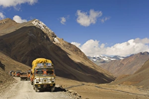Lorry Prints: Baralachla La Pass