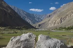 Images Dated 20th August 2009: Bare Bartang Valley, Tajikistan, Central Asia