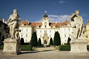 Baroque castle dating from the 12th century, with work by Italian architect Domenico Martinelli