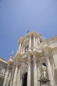 Images Dated 9th June 2007: Baroque Cathedral, built inside the ancient Greek Temple of Athena, Syracuse